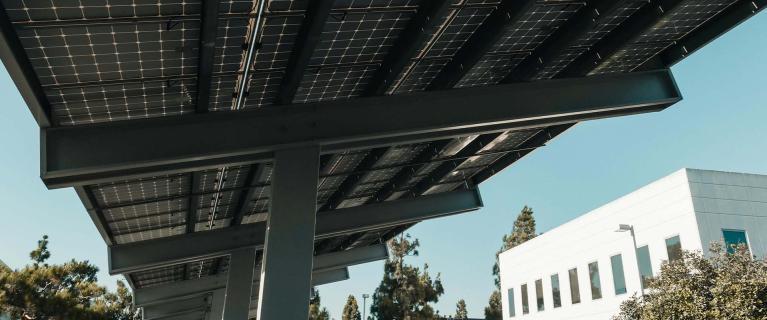 OIKA - Ombrière solaire