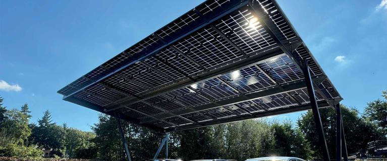 OIKA ombrière solaire