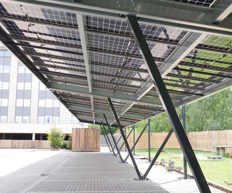 OIKA - Ombrière solaire 15 places